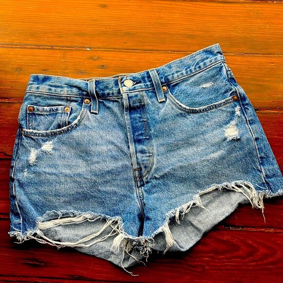 Levi’s hi rise cutoff distressed denim jean shorts sz 28 - Picture 1 of 6